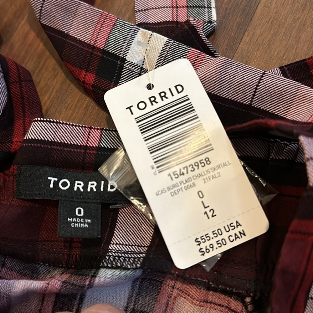 NWT Torrid Mini Skirtall- Suspender Skirt Challis Woven fabric Size 0X or 12 - Picture 7 of 10